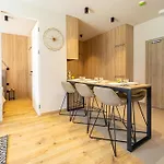 Greeneri Park Z Parkingiem W Cenie - Visitopl