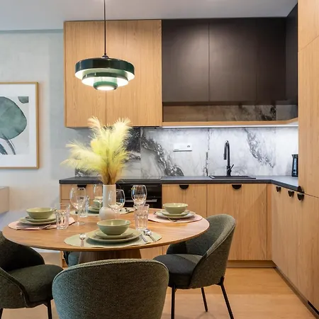 Greeneri Park - Visitopl シフィノウイシチェ