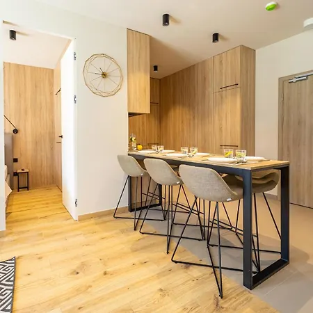 Greeneri Park Z Parkingiem W Cenie - Visitopl